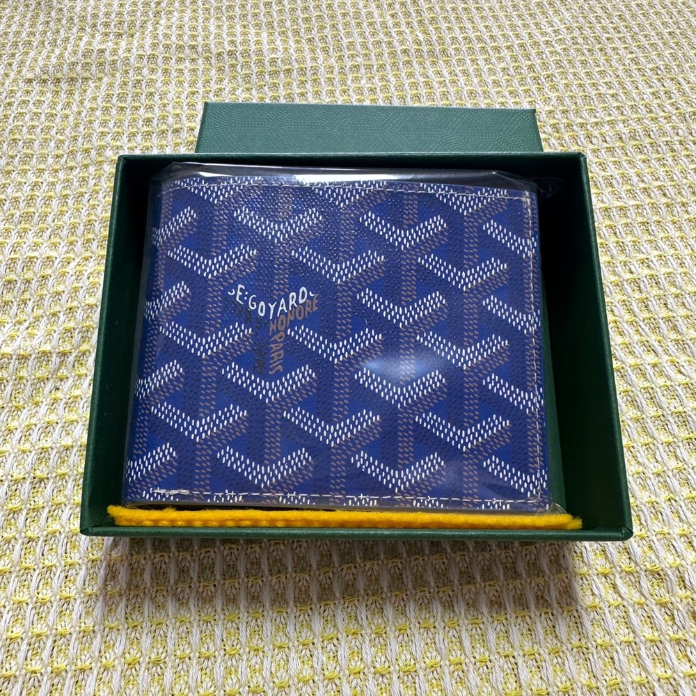 Brand-new Goyard light blue wallet - Picture 5 of 9